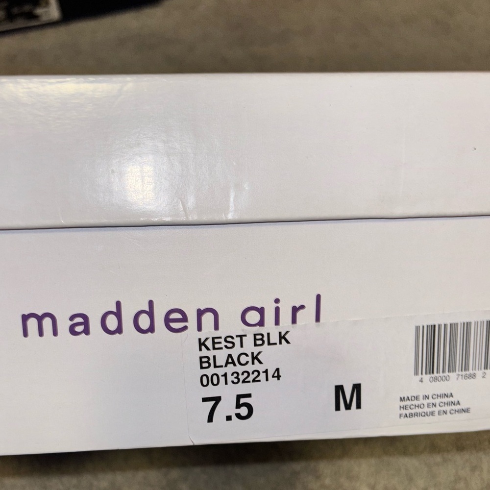 Madden Girl Double Buckle Black Ankle Booties Women 7.5 - Picture 7 of 7